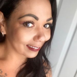 Meet your Posher, Melanie